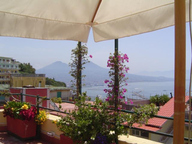 נאפולי Una Terrazza Sul Golfo מראה חיצוני תמונה